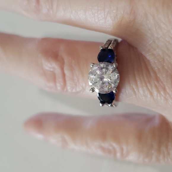 Sterling Silver 925 CZ Sapphire Three Stone Beautiful Details Size 6